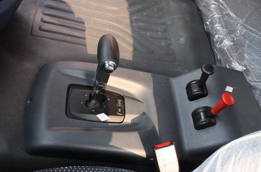 3随着更多80、90后加入物流大军.jpg